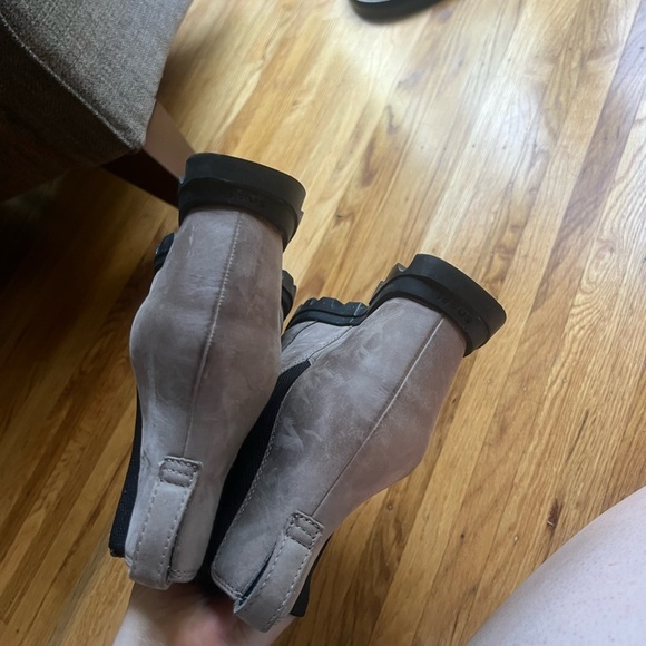 SOREL Joan of Arctic III Waterproof Wedge Chelsea Boot Size 9.5 Taupe - Picture 2 of 5